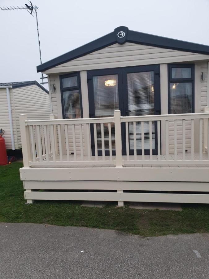 Swift Burgundy Daire Prestatyn Dış mekan fotoğraf